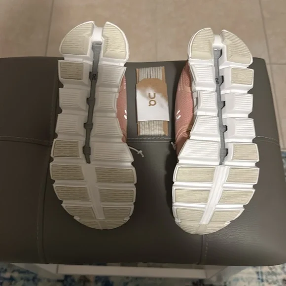 “CLOUD SHOES” - Picture 2 of 4